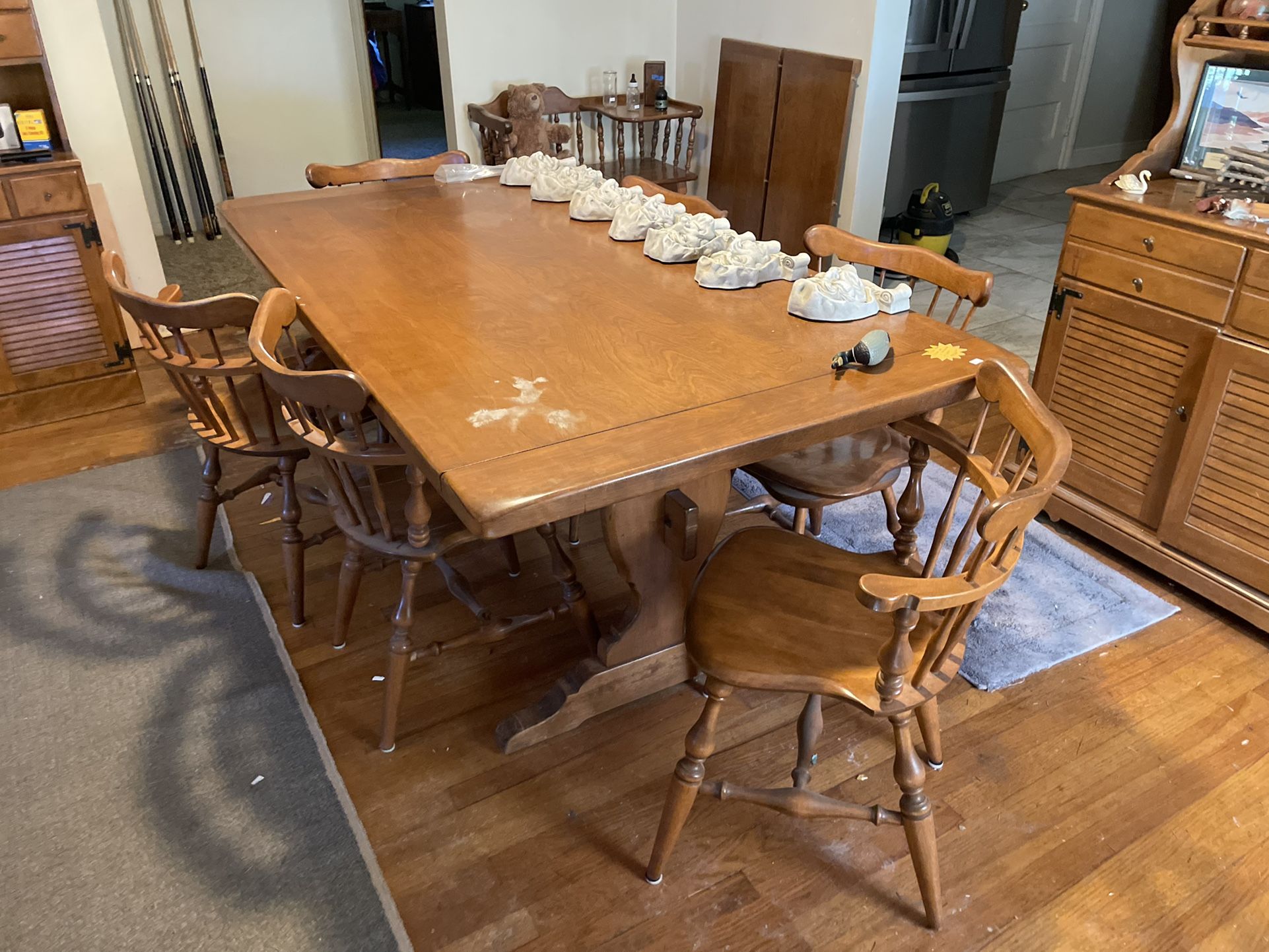 Gorgeous VTG Wood Ethan Allan Dining Table 