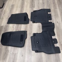 2018-2025 Jeep Wrangler JL Custom Fit All Weather Floor Mats