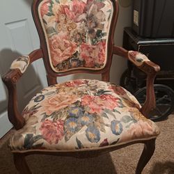 2 Vintage Style Chairs