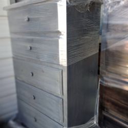 Five Drawer Dresser (chest) In Pine Wood  Very Good Quality 