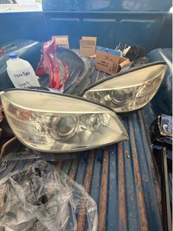 OEM 2009 Mercedez Benz Headlights