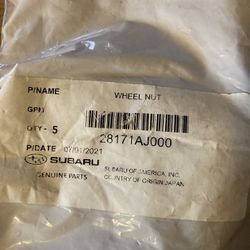 Subaru Crosstrek 2016 Lug Nuts 4