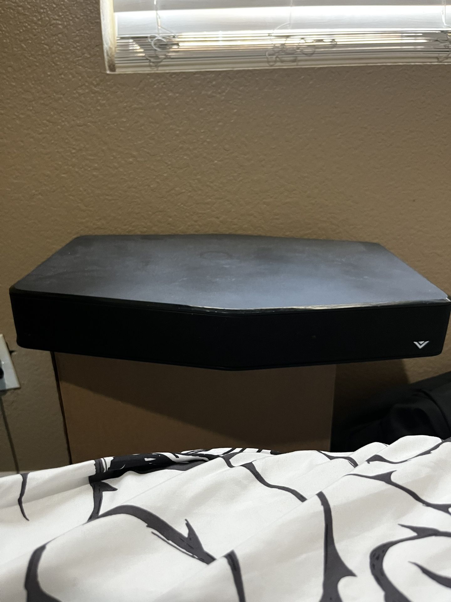 Vizio S2120W