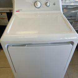 HOTPOINT DRYER WHITE