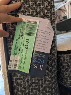 2 -Twin Sealy mattresses