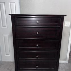 Dresser Set