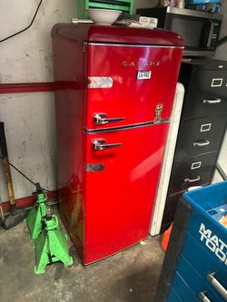Galanz mini fridge
