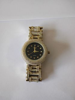 Techno Pavé Model 9109, a luxury-style, iced-out quartz watch