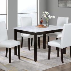 Brand New 5-Piece Dining Set Table + 4 Chairs For Sale