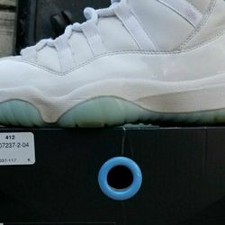 Air Jordan 11 Legend Blue
