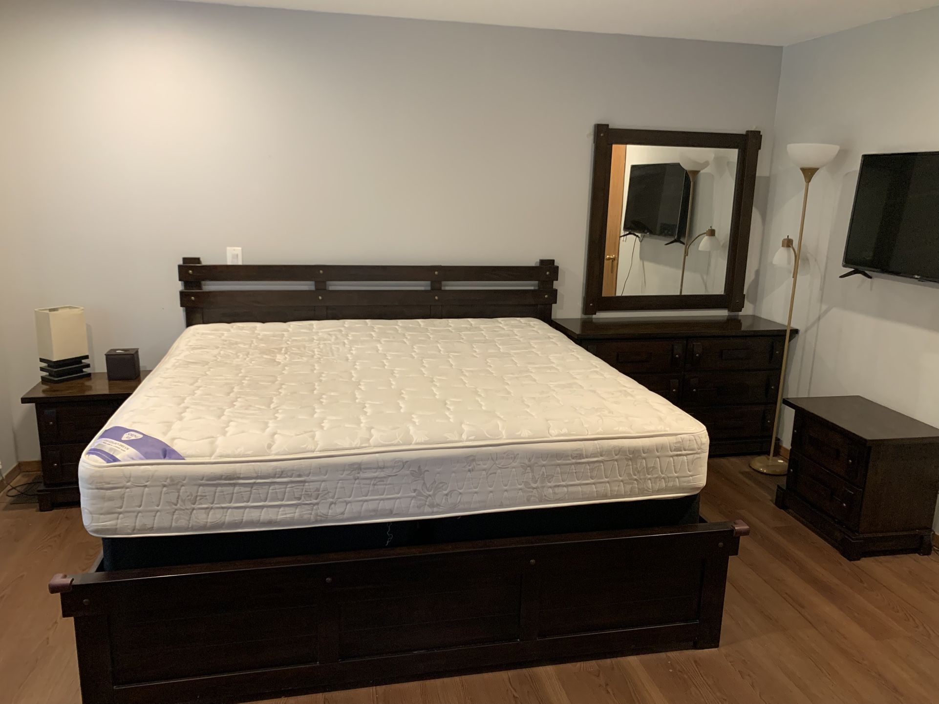 King Size Bedroom Full Set 5 Pieces