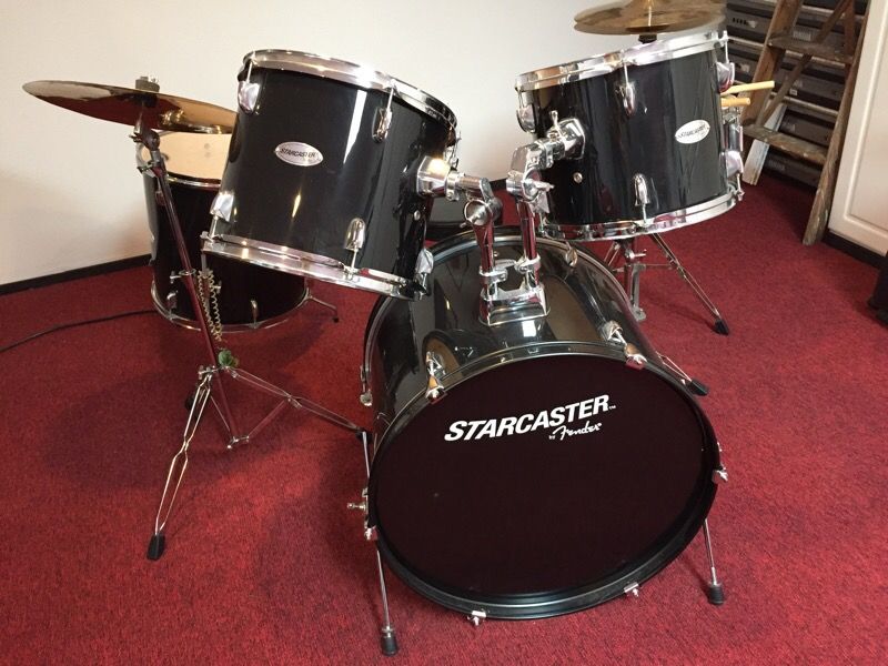 Fender Starcaster drum set for Sale in Graham, WA OfferUp