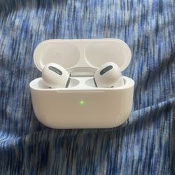 AirPods Pro gen 1 With MagSafe Case 