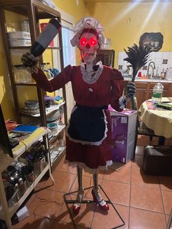 Home Depot Spirit Halloween Marie The Meddling Maid Animatronic Prop In Box
