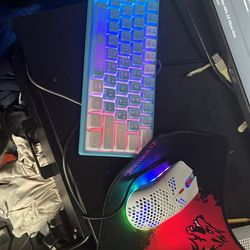 Keyboard and mouse comes with a mouse pad