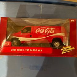 Johnny Lightning 2004 Cargo Can