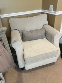 Cream Couches For Sale