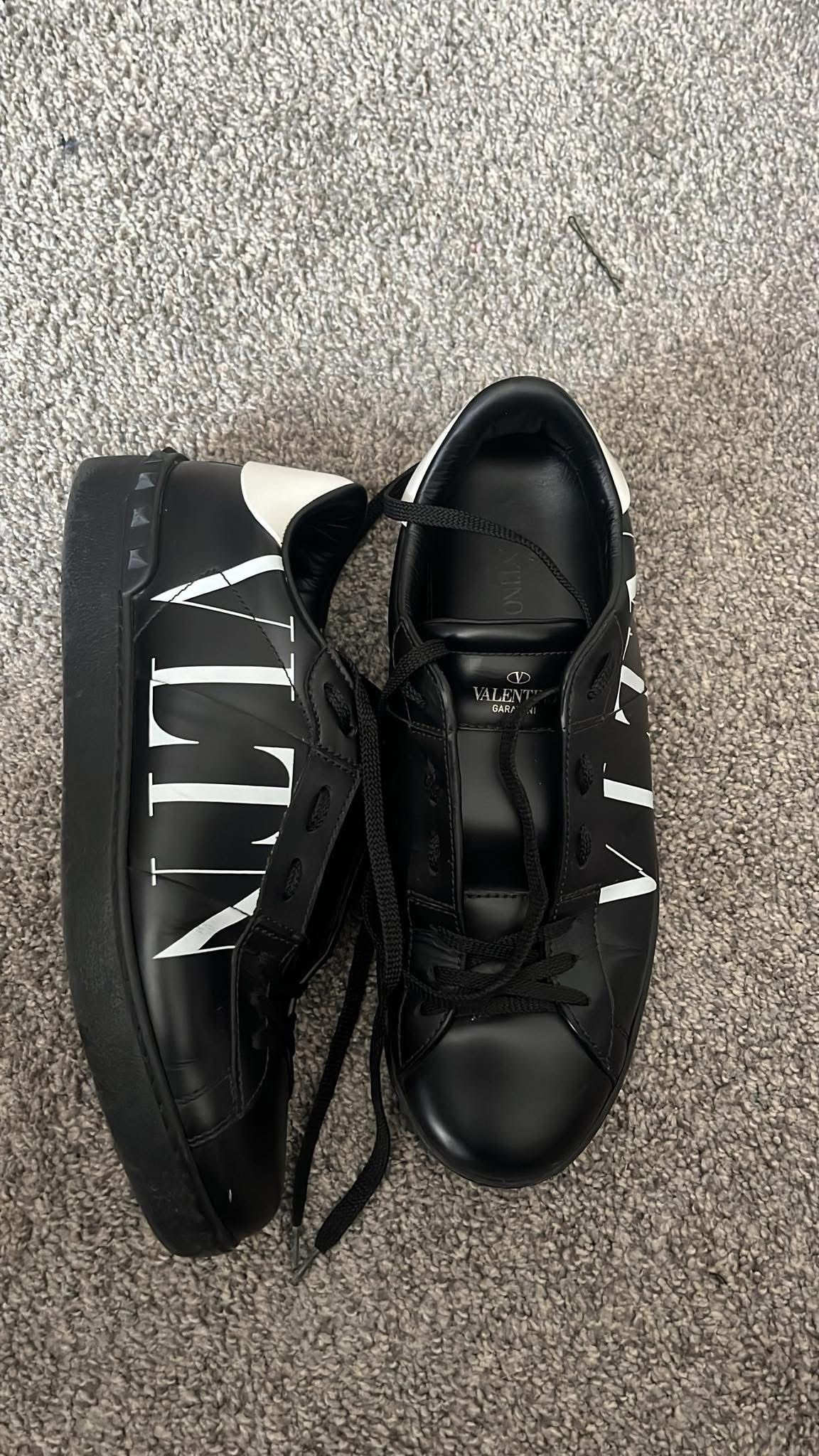 Valentino Originales