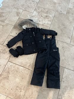 Kids Snow Suit And Gloves (3T)