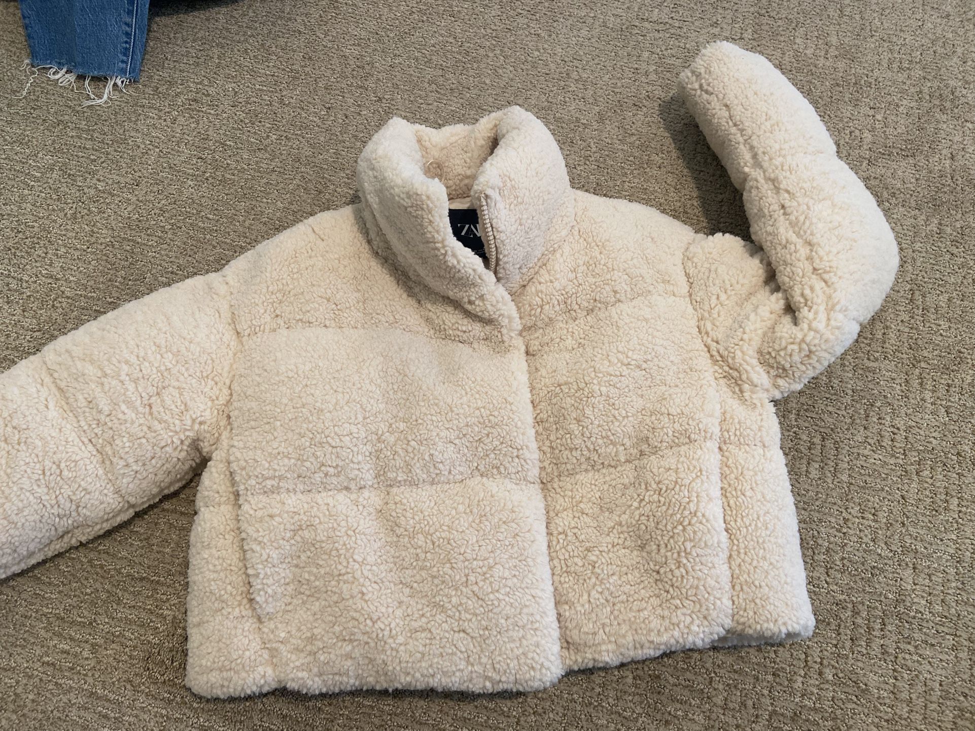 Moving Sale- Zara Women’s Fleece Puffer Jacket 