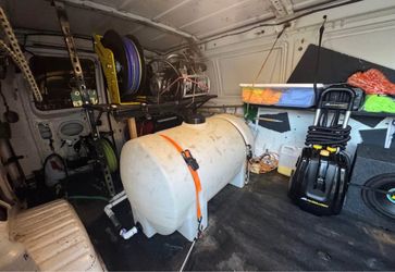 Mobile detailing equipment