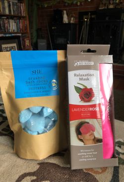 Brand New Relaxation Mask & Crush Bath Rocks !!