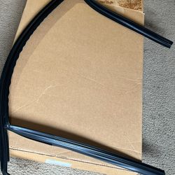 Chevy Cruze Weather Strip Assembly 