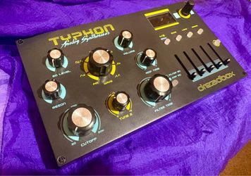 Dreadbox Typhon