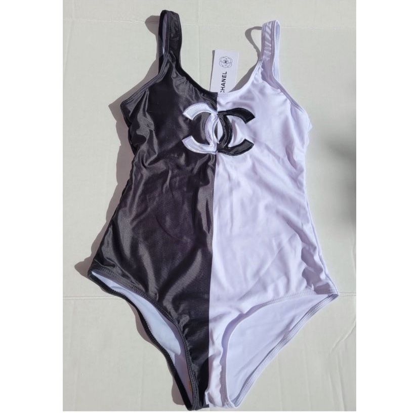 Bikini /swimwear /swimsuit 