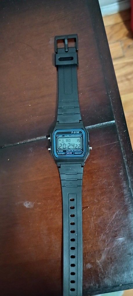 Casio F-91W Digital Watch - Classic Black