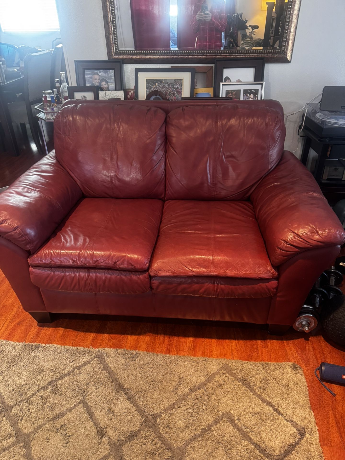 Red Leather Love SEAT.