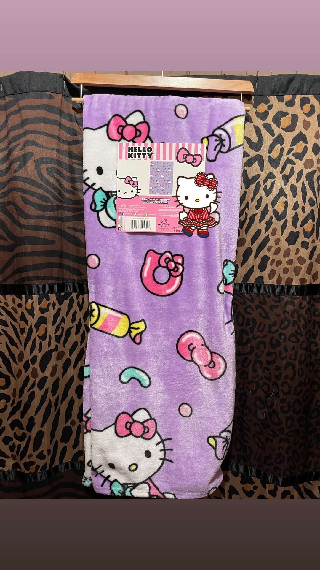 Hello Kitty Blanket