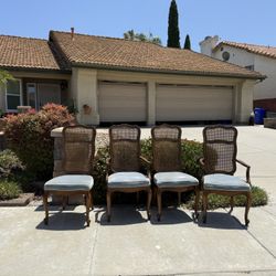 Free Chairs