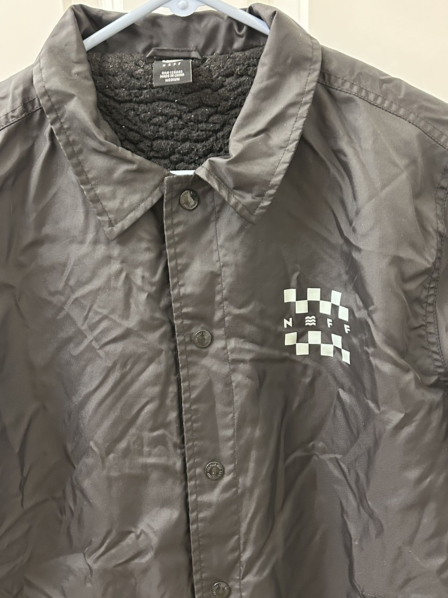 Men’s Neff Skate Jacket Medium Long Sleeve Button Up Windbreaker Casual