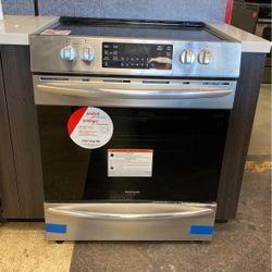 Slide-in Electric Stove