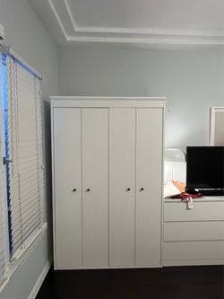 Ikea White Wardrobe very good condition!