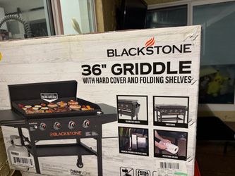 Blackstone 36" Griddle with Hard Cover and Folding Shelves