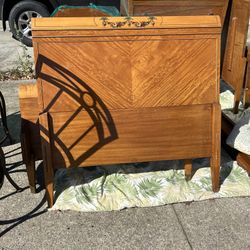 Two Twin Beds And Two Dressers