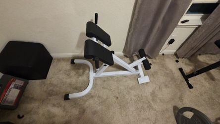 Roman chair