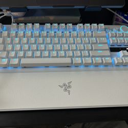 Razer Huntsman V3 Pro TKL 8KHz Esports Gaming Keyboard: Analog Optical Switches Gen 2-8000 Hz Pollin