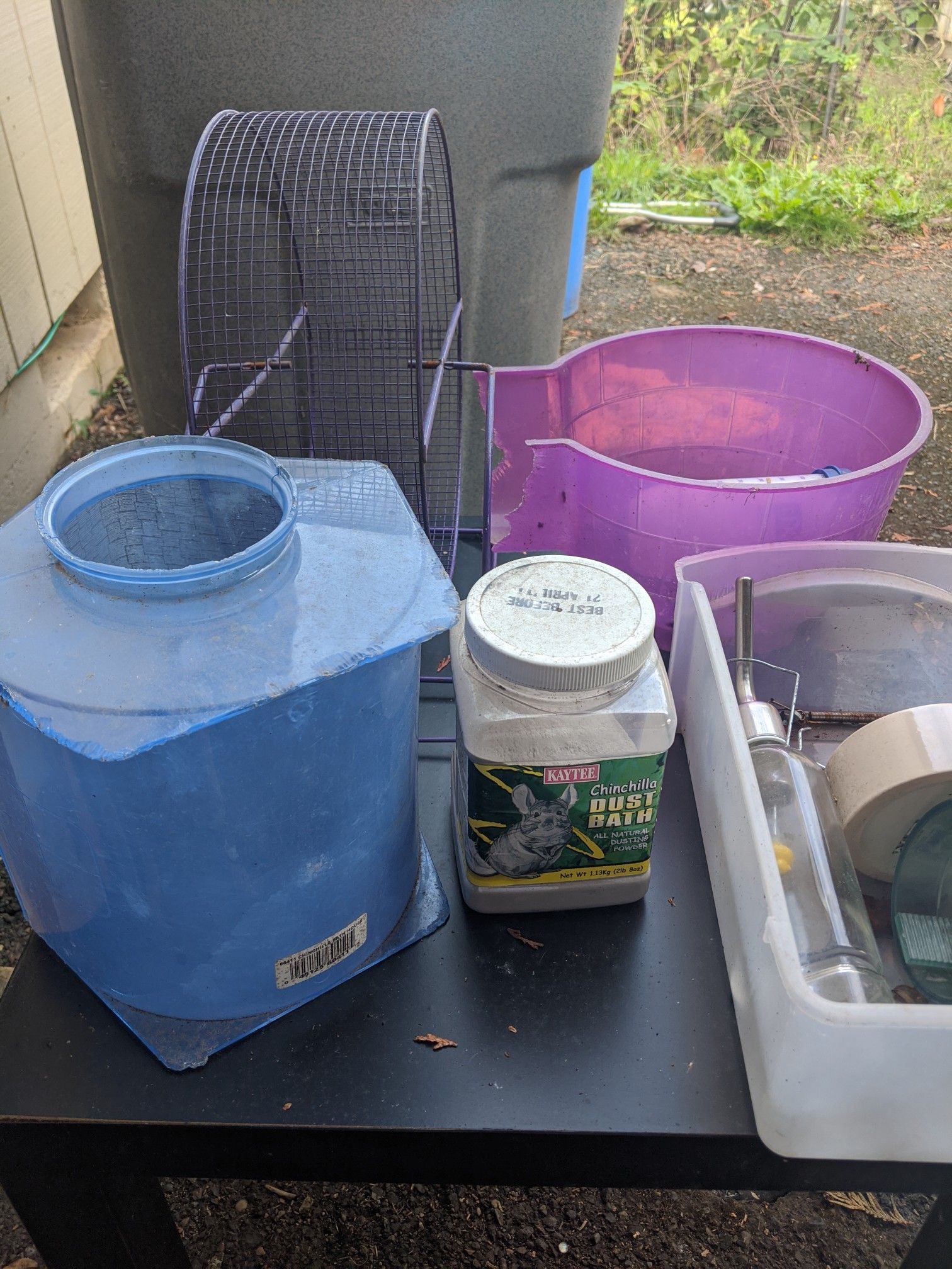 Rodent supplies