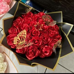 Ribbon Roses/ Rosas De Liston