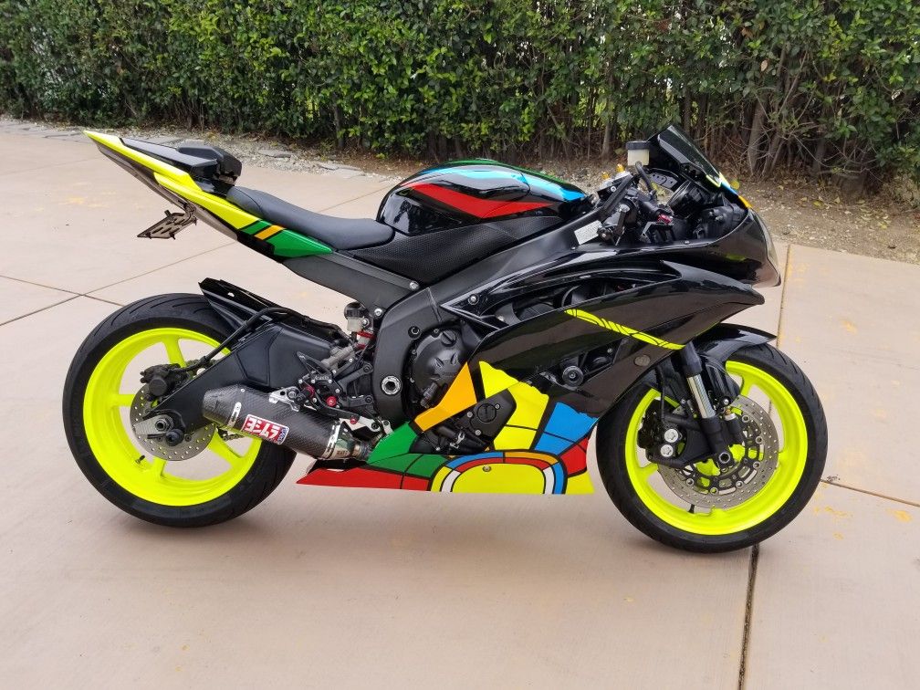 Custom yamaha r6
