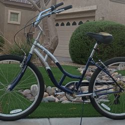 Ladies Schwinn Jaguar Hybrid Cruiser Bike 7 Speed Bicycle 