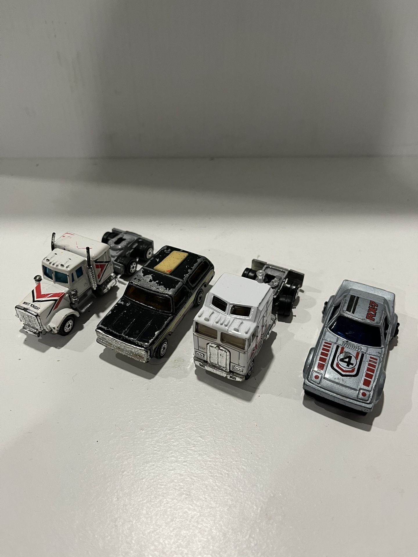Matchbox Car / Truck Lot - 4 pcs