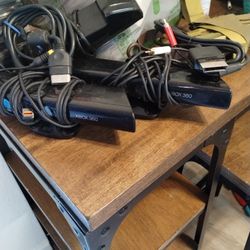 Xbox 360 Power Cord And Virtual Cameras. (2).