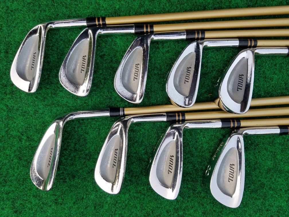 Yonex Tour Forged Irons 3i-10 iron + PW, Extra Stiff