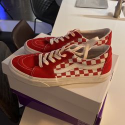 Red Vans Sk8 Low