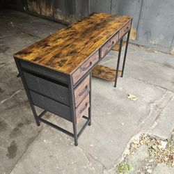 Desk 18x48x 31h