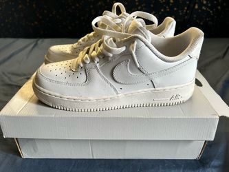 Air Force 1s Size 6.5